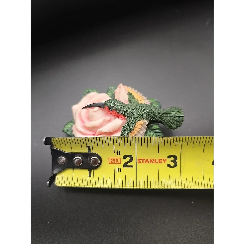 Resin‎ Bird and Flower Magnet